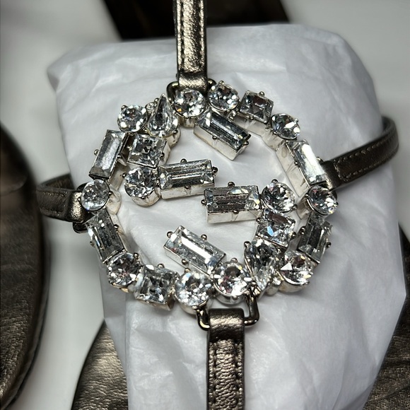 Gucci Gold Metallic Leather Crystal Embellished Thong Flat Sandals US 8.5 EU37.5 - Picture 4 of 16